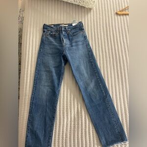 Women’s Levi Jeans